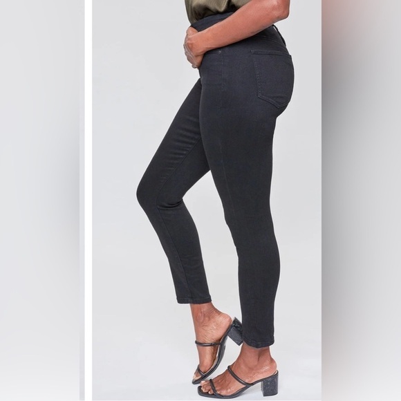YMI Curvy Fit Ultra High Skinny size 11/30 - Picture 3 of 12
